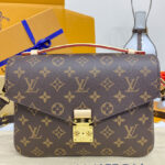 Louis Vuitton Pochette Metis M44875 Brown